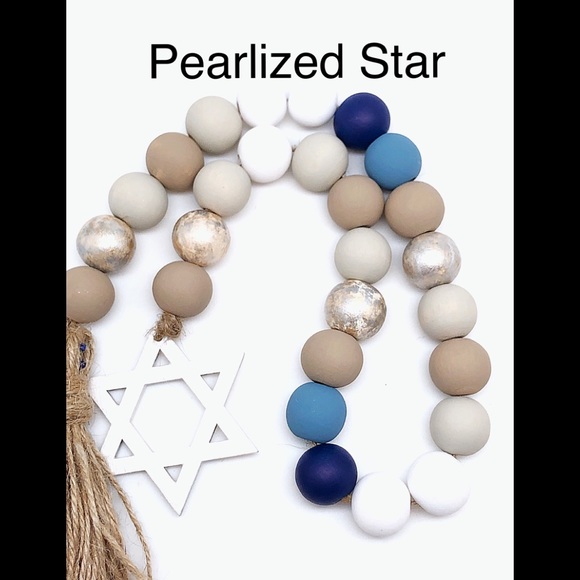Star Of David Wood Bead Garland With Jute Tassel in Silver, Gold, and Pearlized - Picture 5 of 9
